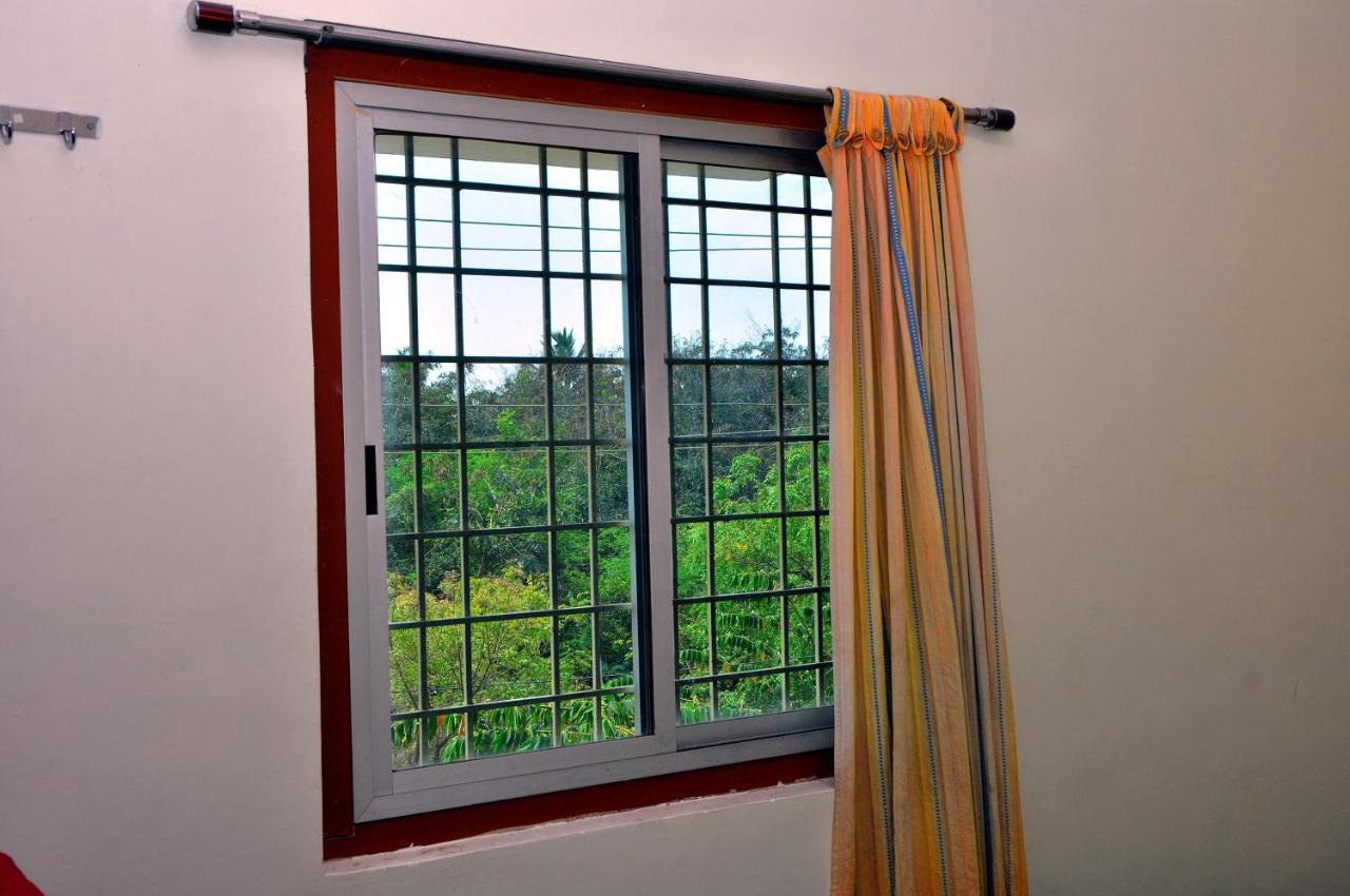 Srinivasa Homestay Hampi Exterior foto